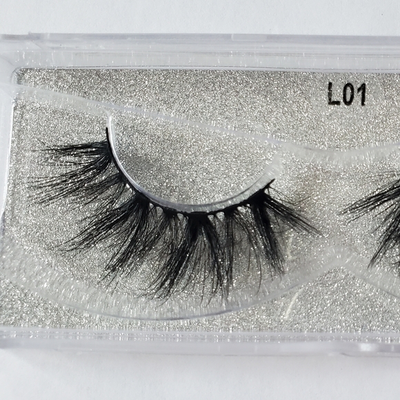 False Mink Eyelashes (L01) - Picture 4 of 4